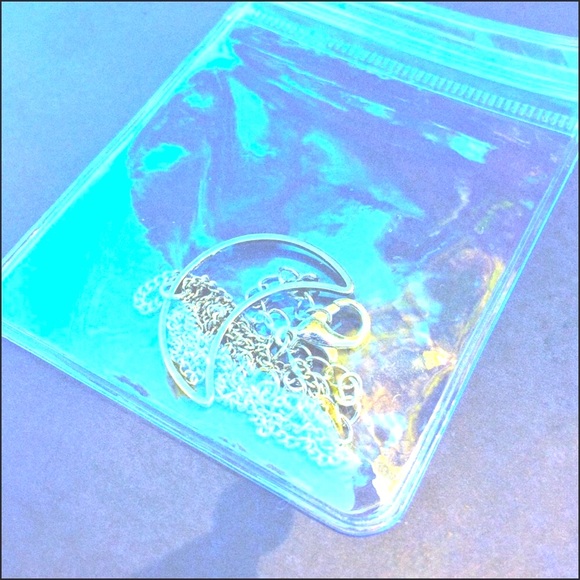 ༟༟ moon dangle ♡ ｡ ･ ˚ ⁺ ⭐ - Picture 4 of 8